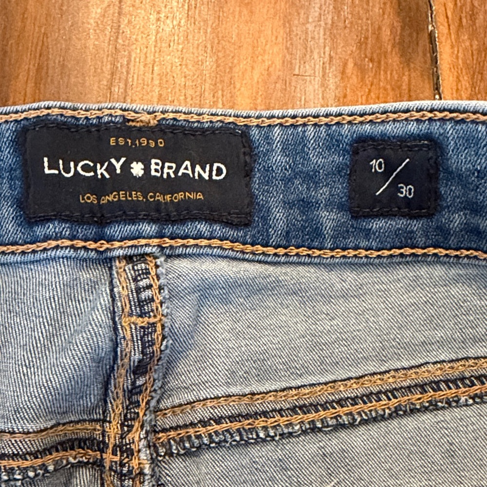 Lucky Brand Light Blue Frayed Skinny Jeans - Picture 2 of 3